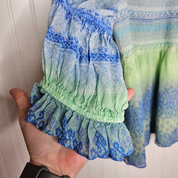 Hale Bob Women's Brittany Smocked Top Size Medium Smocked Vacation Green Blue - Picture 8 of 16